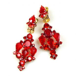 Fatal Kiss Earrings Clips-on ~ Red