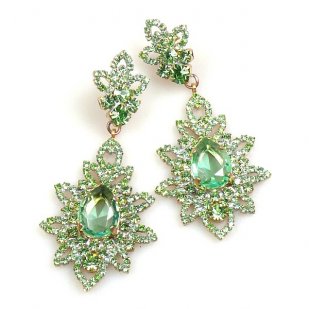 Emotion Lace Earrings Pierced ~ Peridot Green