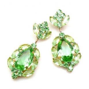 Sonatine Earrrings for Pierced Ears ~ Peridot Green