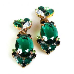 Mythique Clips-on Earrings ~ Emerald