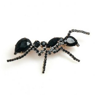 Ant Rhinestone Pin ~ Black